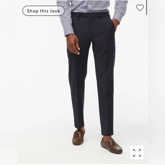 J crew
Thompson four season pant
Size 34 x 36
Navy
Waist 18”
Inseam 36” - Picture 1 of 11